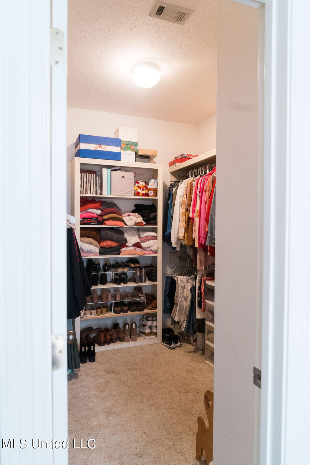 1192 Windrose Circle Property Photo 64