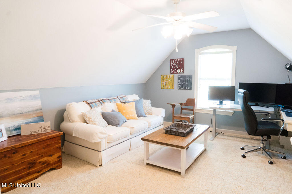 1192 Windrose Circle Property Photo 67