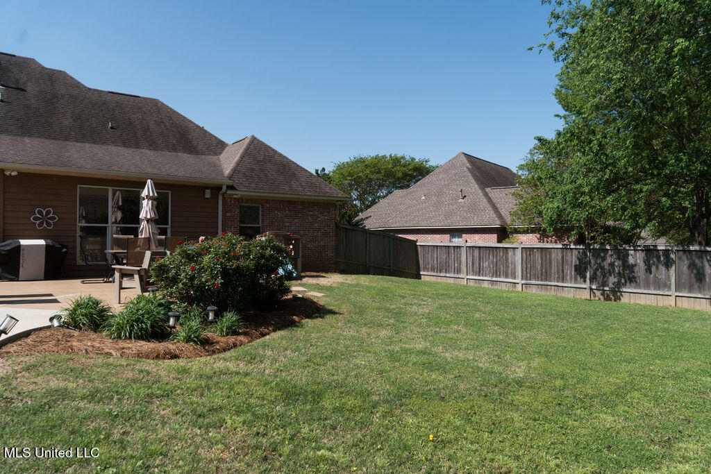 1192 Windrose Circle Property Photo 81