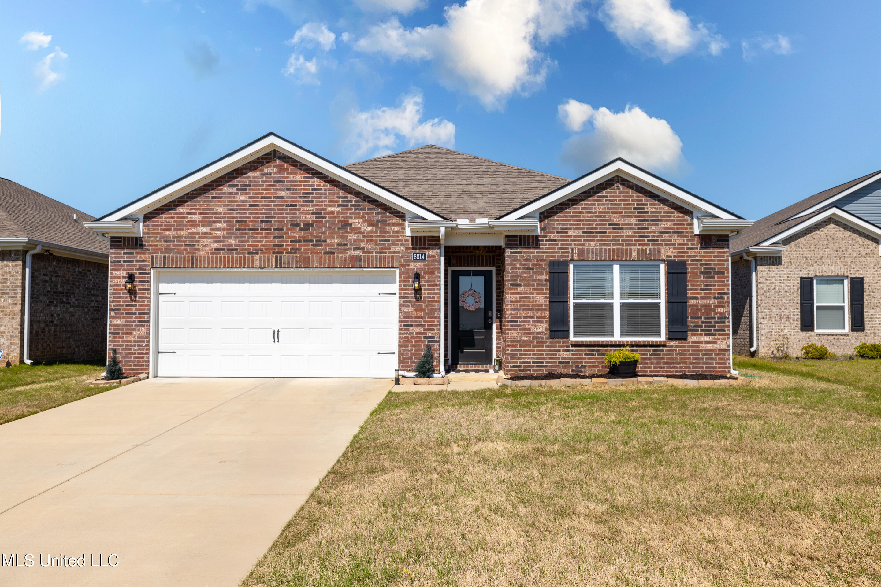 8814 Ruth Ann Cove Property Photo 1