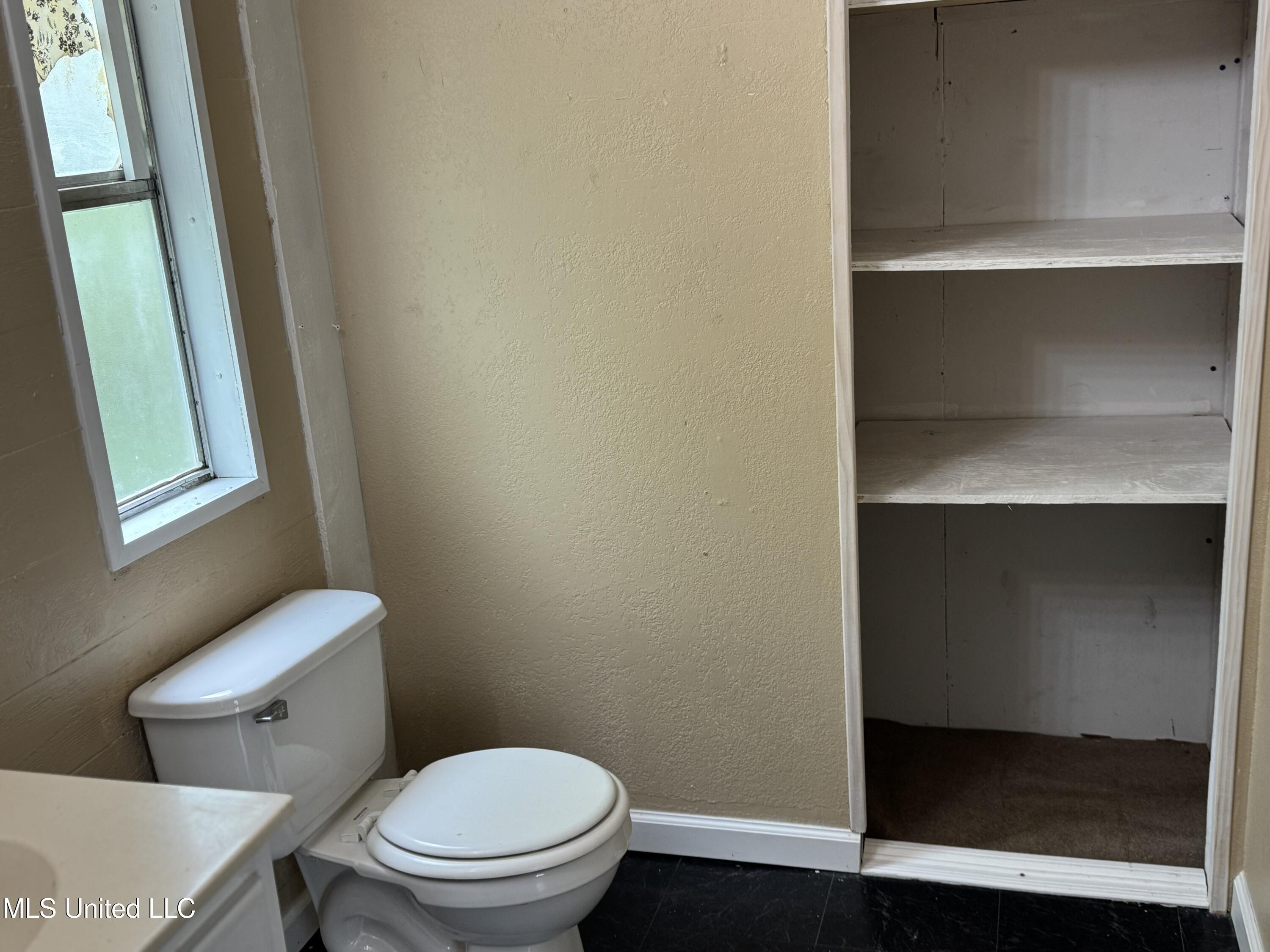 14409 Karen Court Property Photo 14