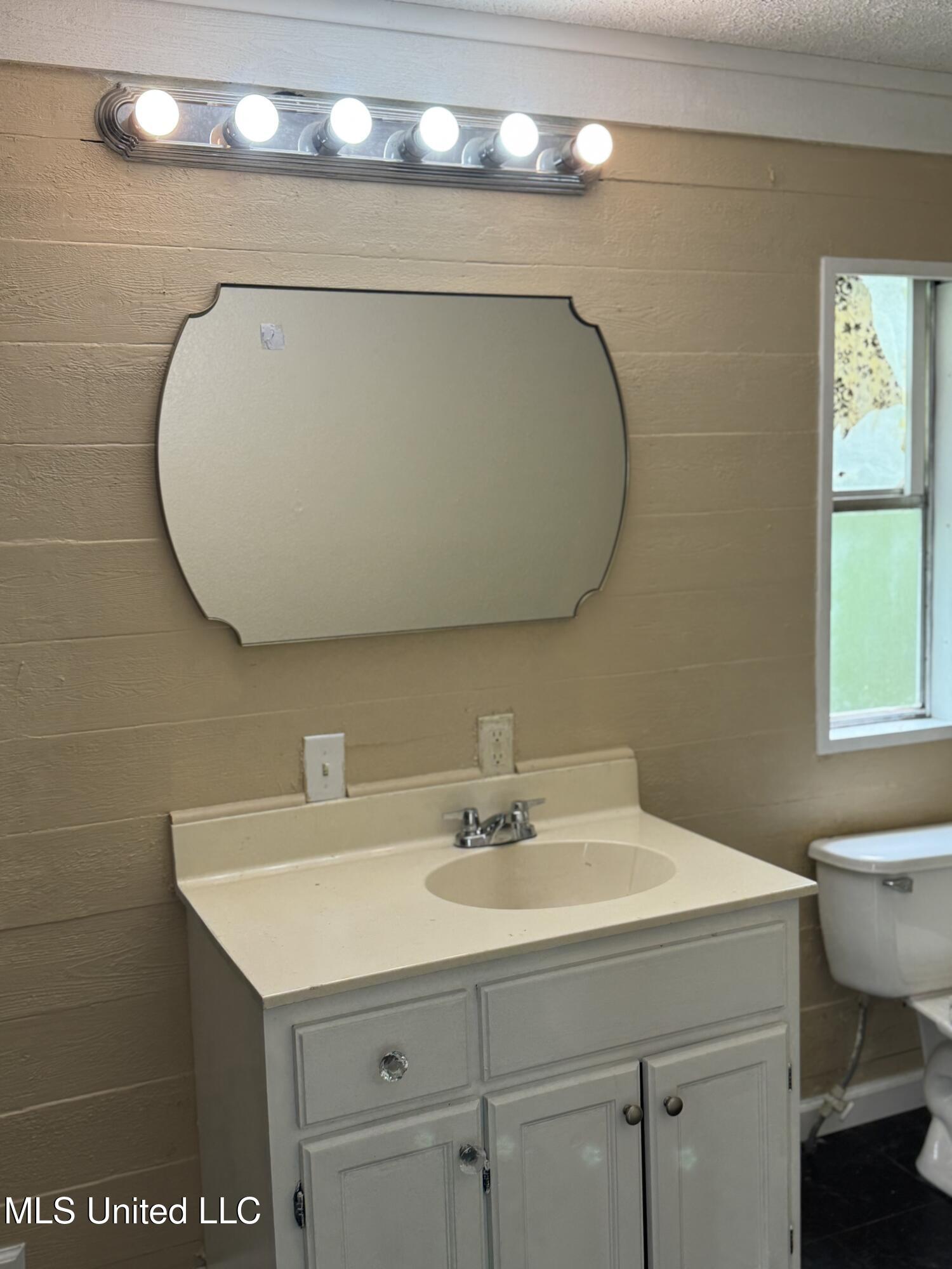 14409 Karen Court Property Photo 15
