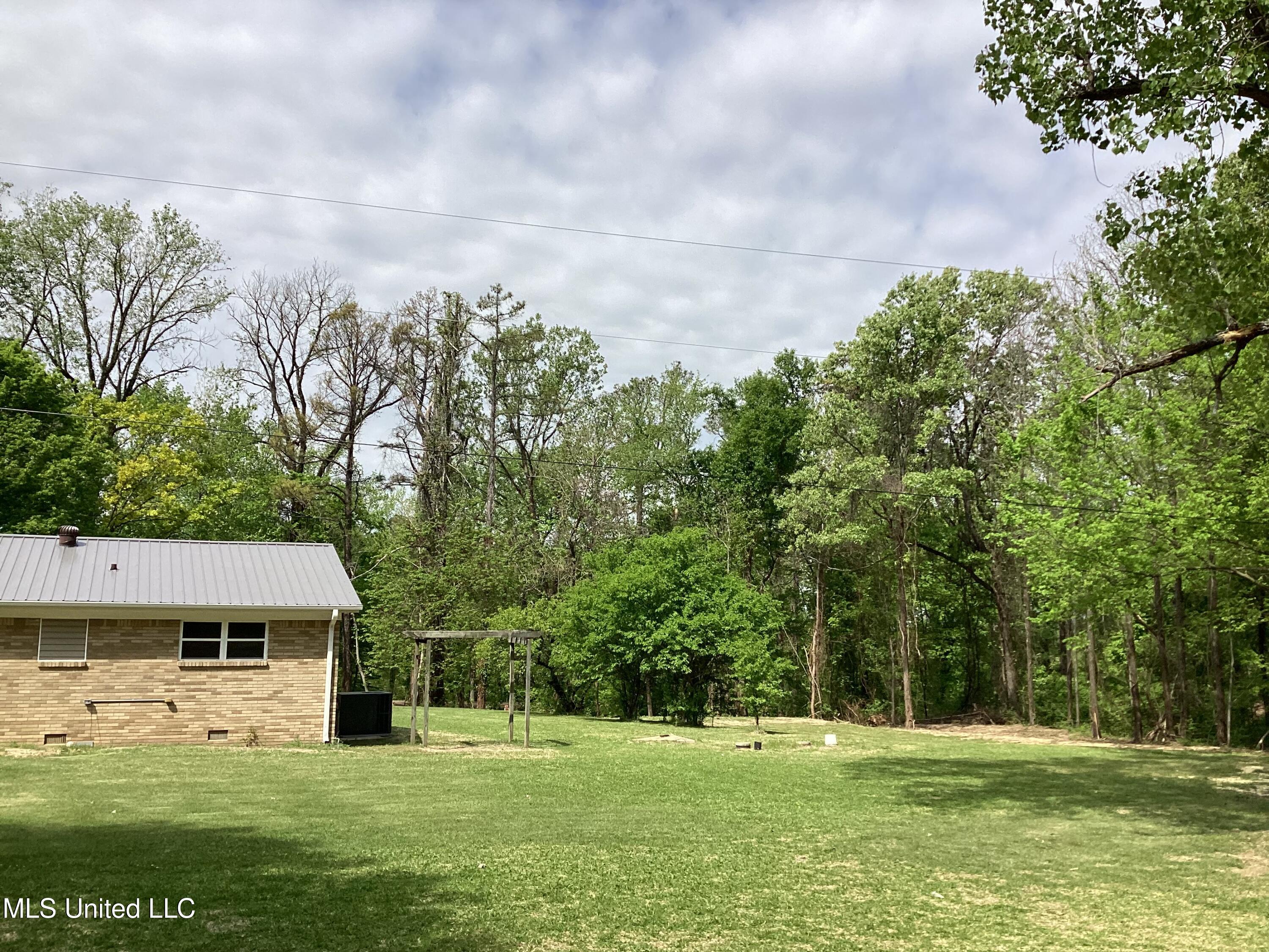 5069 Hwy 3 Property Photo 8