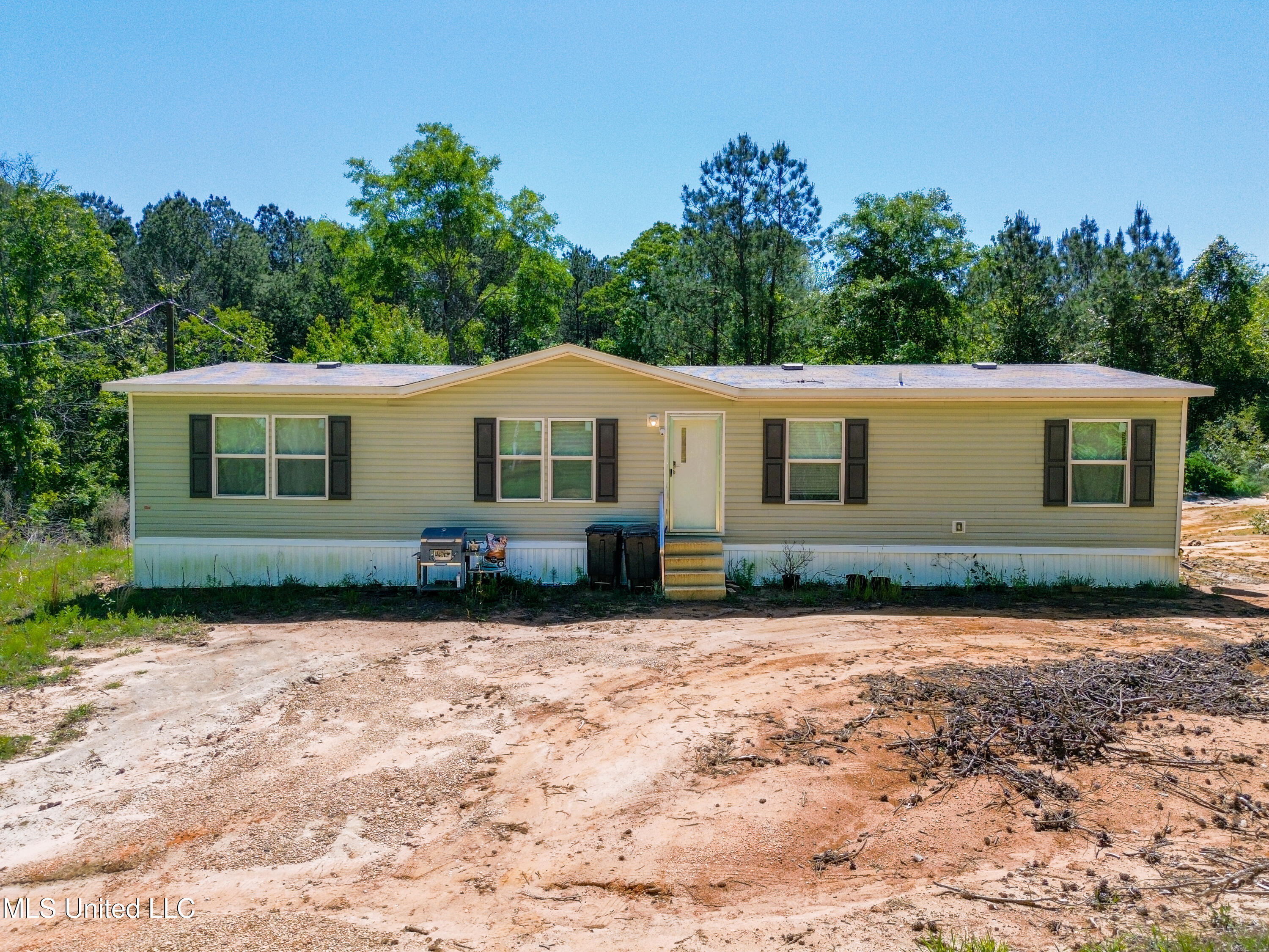 352 Berry Lott Rd Road Property Photo 1