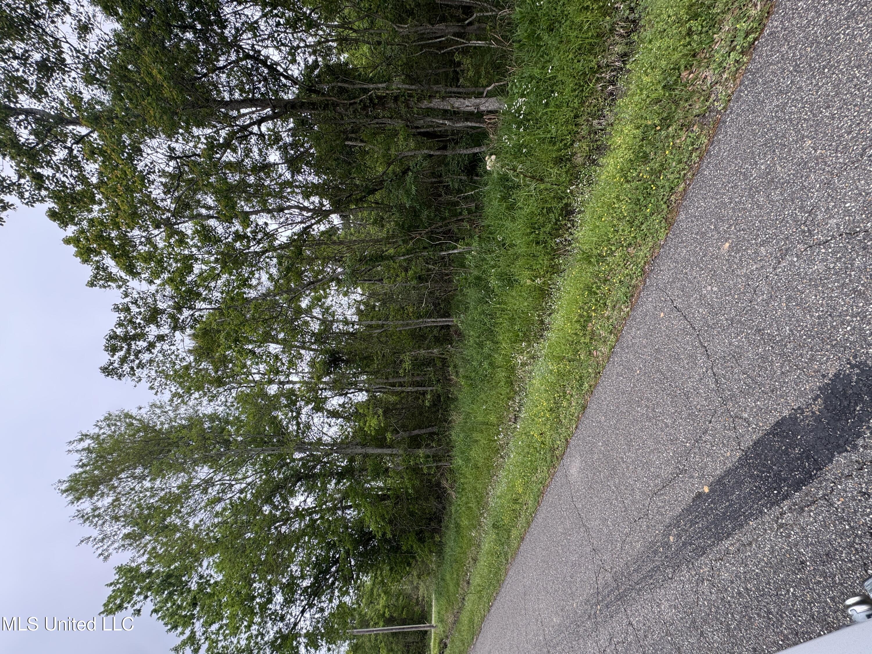 6106 S Railroad Avenue Property Photo 1