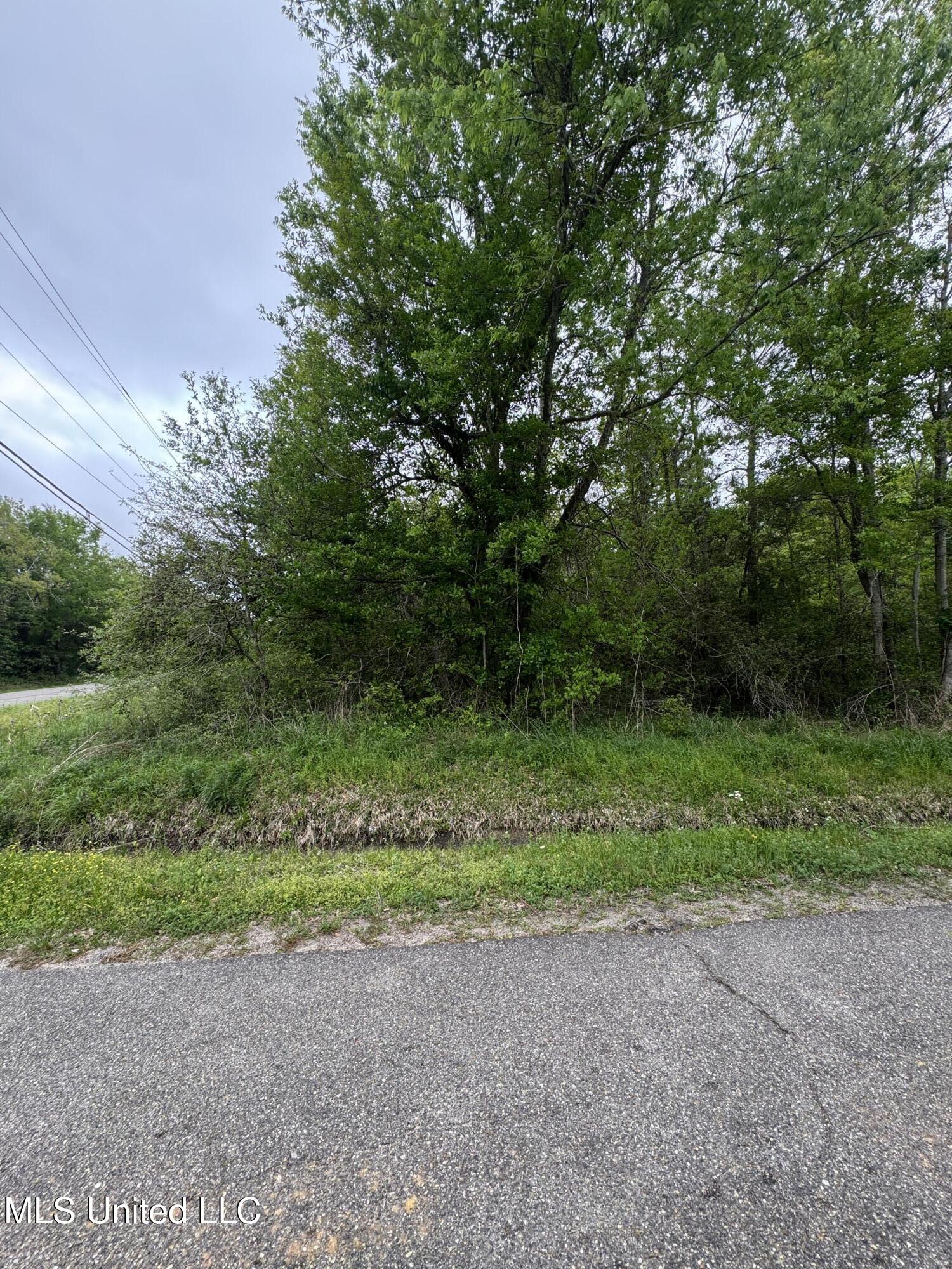 6106 S Railroad Avenue Property Photo 2