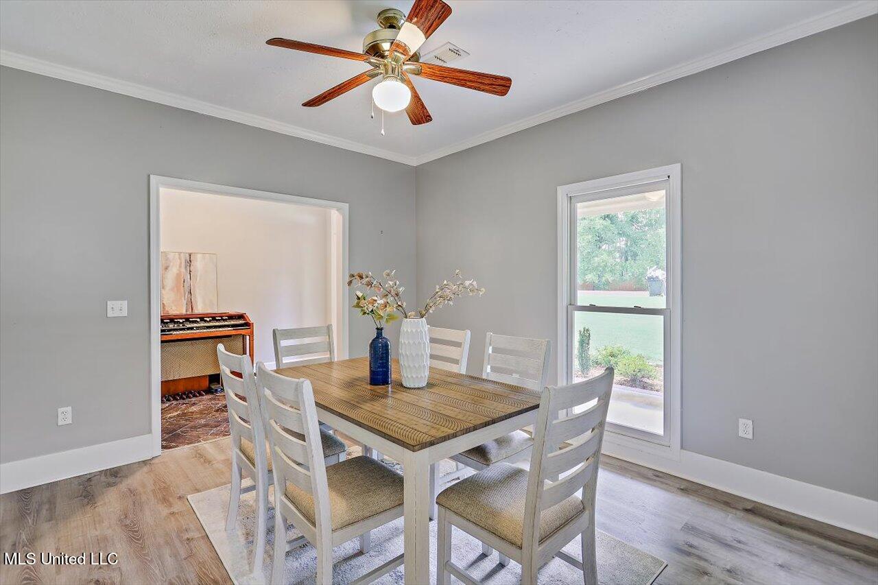138 Oak Ridge Circle Property Photo 8