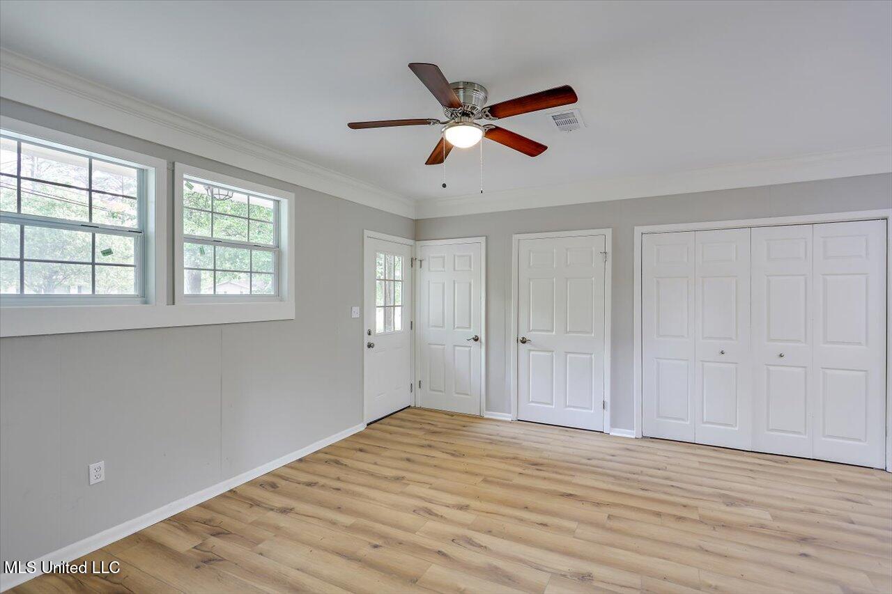 1234 Adkins Blvd Property Photo 9