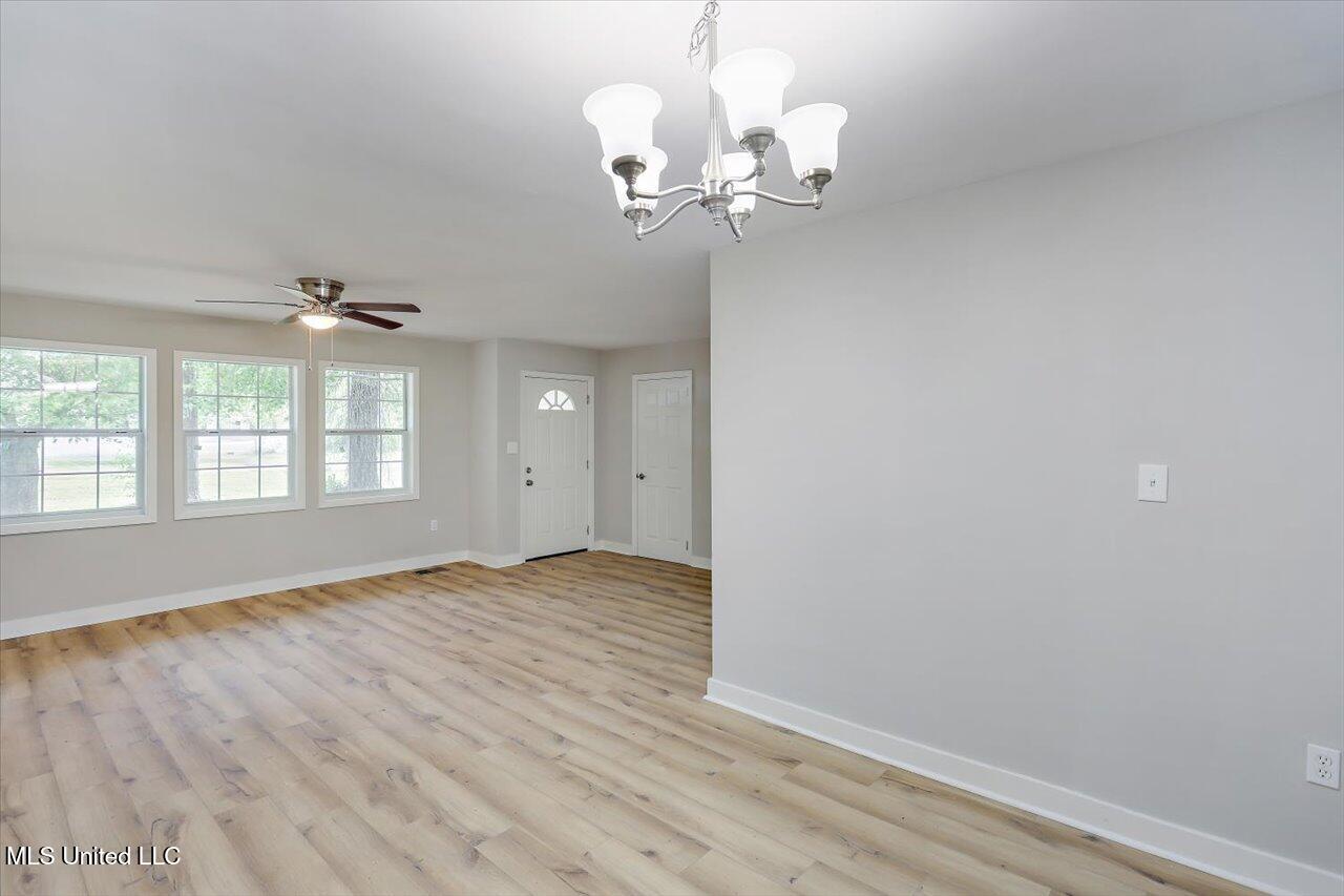 1234 Adkins Blvd Property Photo 12