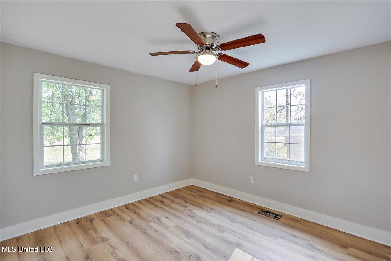 1234 Adkins Blvd Property Photo 20
