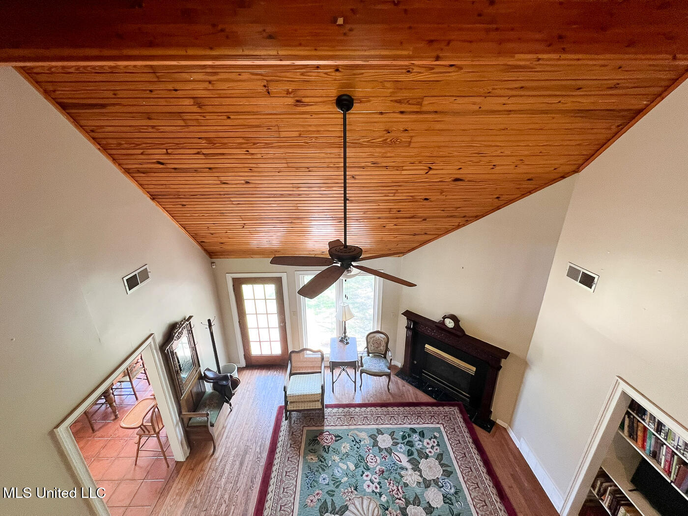 5480 Polk Lane Property Photo 17