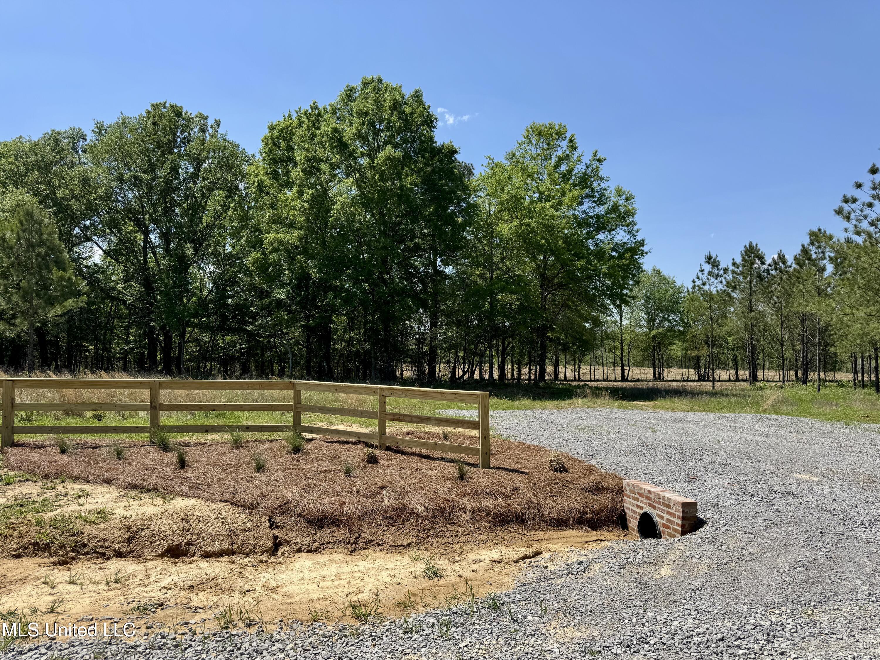 Windfall Trail Property Photo 1