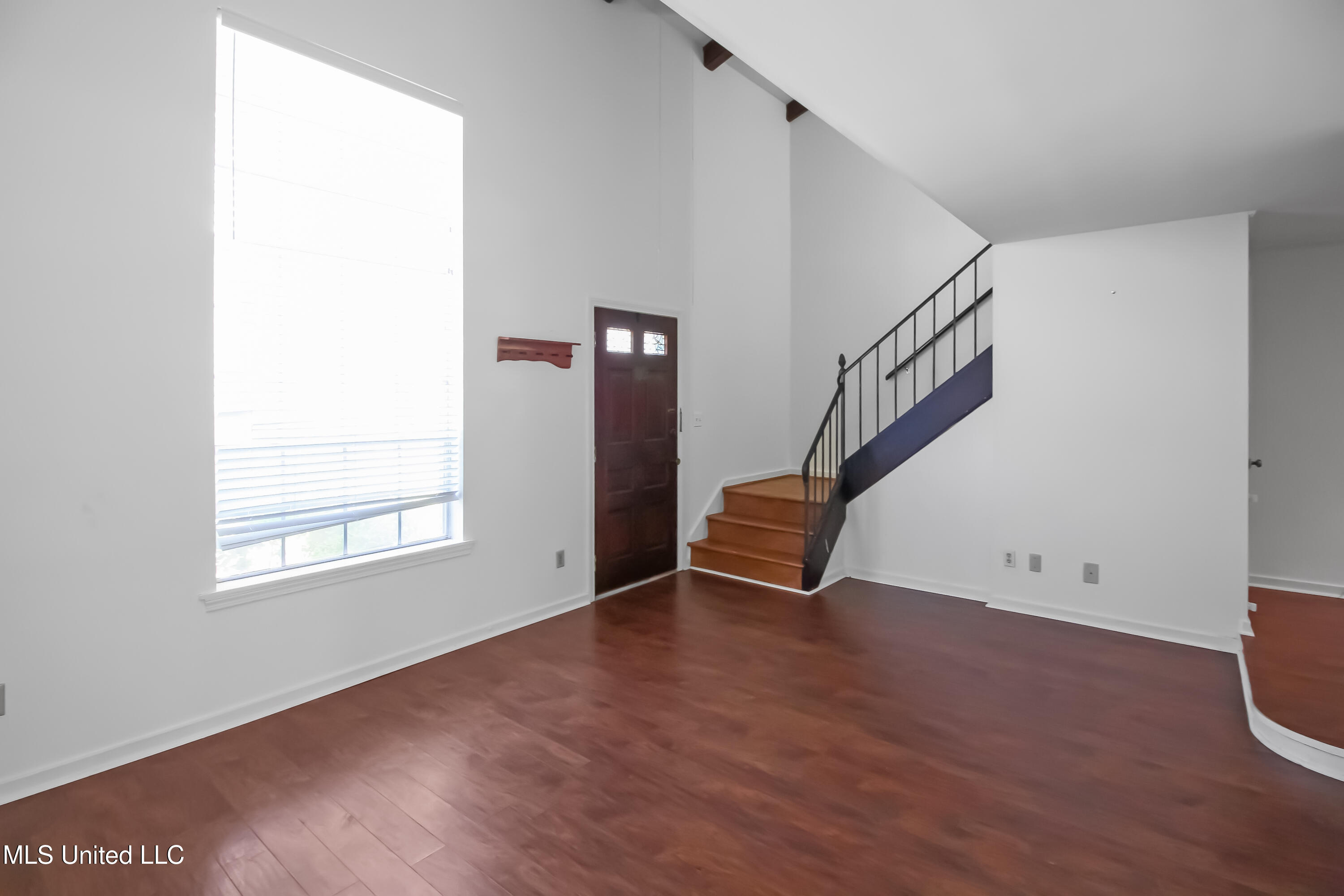 5025 Wayneland Drive Property Photo 9