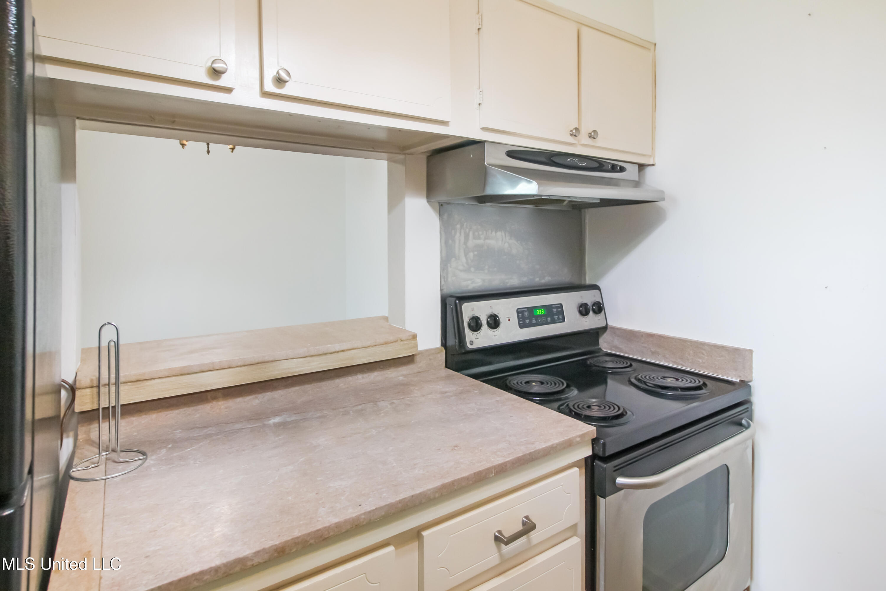 5025 Wayneland Drive Property Photo 13