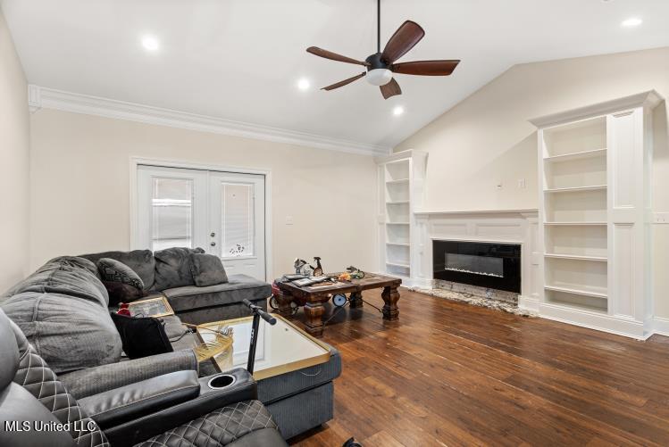 16029 Cherry Drive Property Photo 3