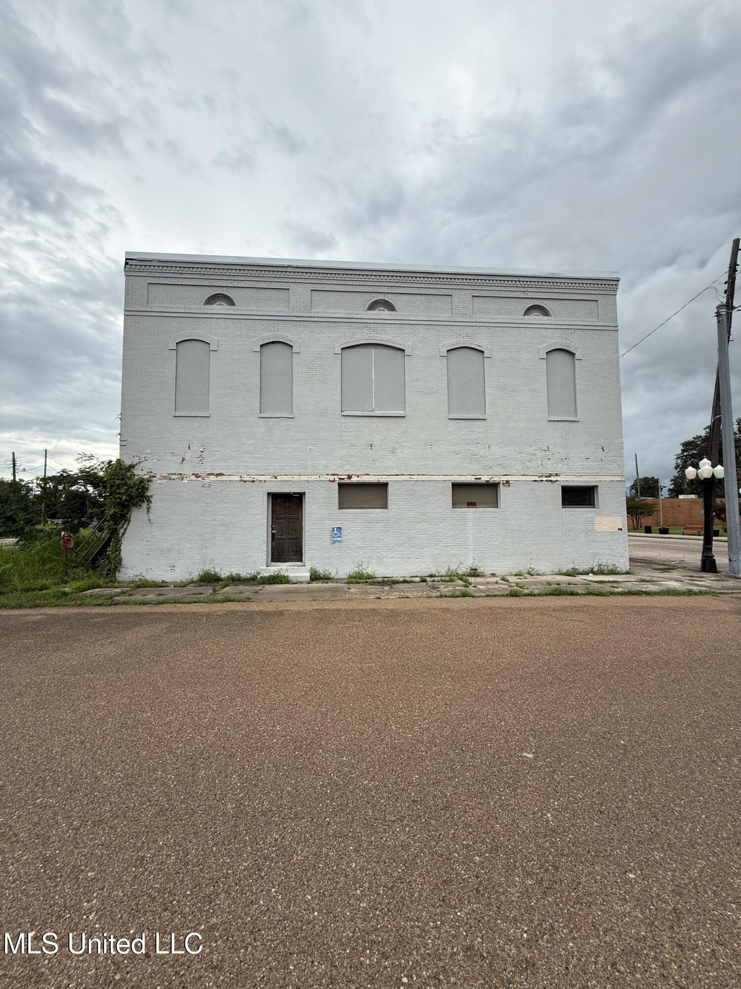 104-110 Louisiana Avenue Property Photo 6