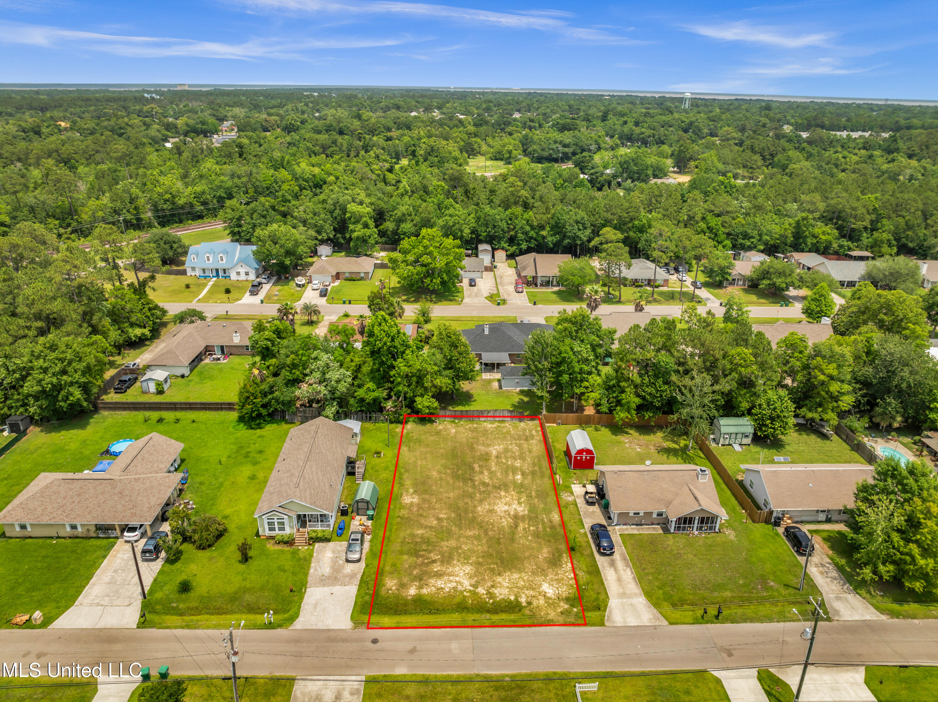 243 Bay Oaks Drive Property Photo 1