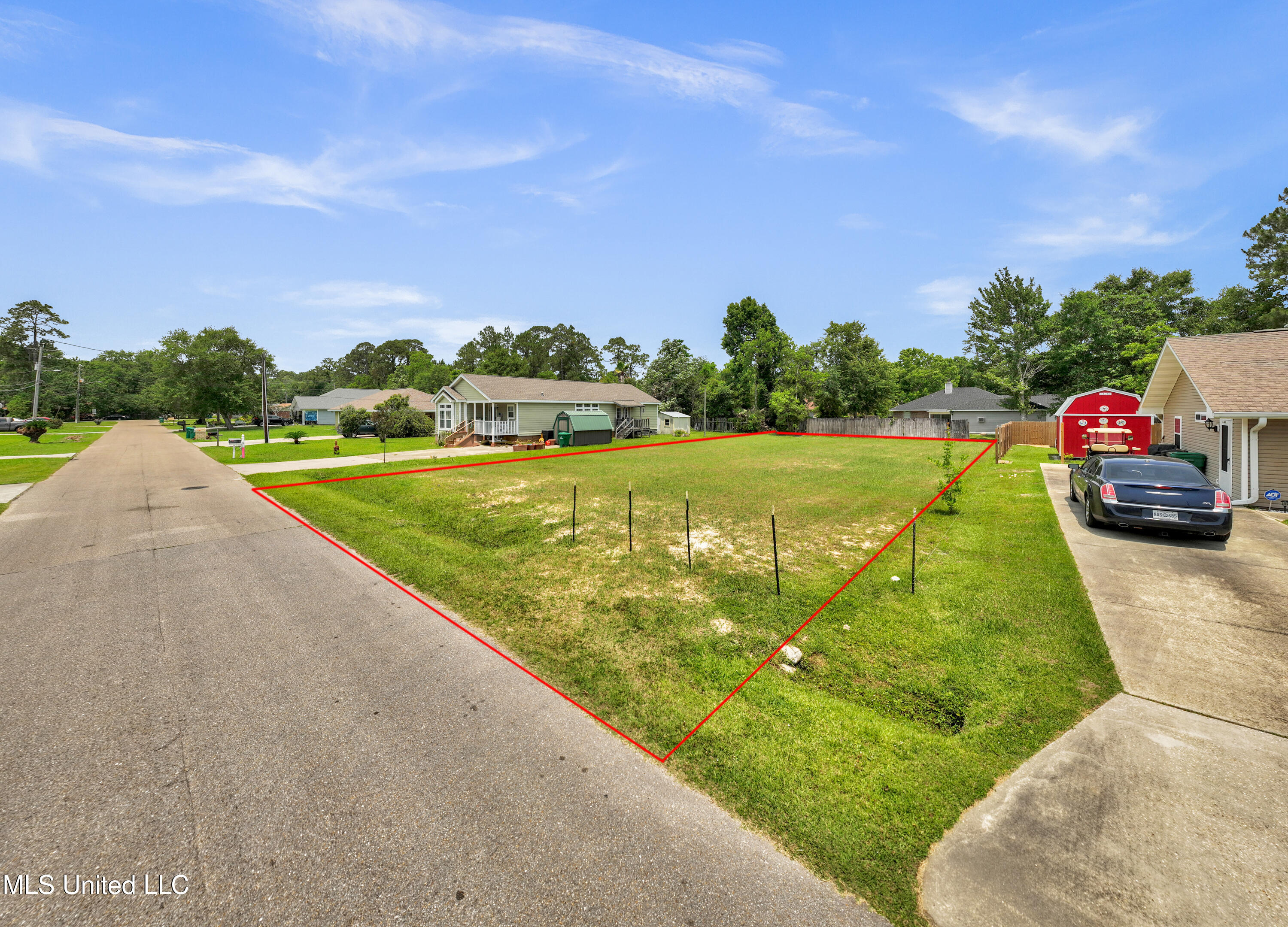 243 Bay Oaks Drive Property Photo 11