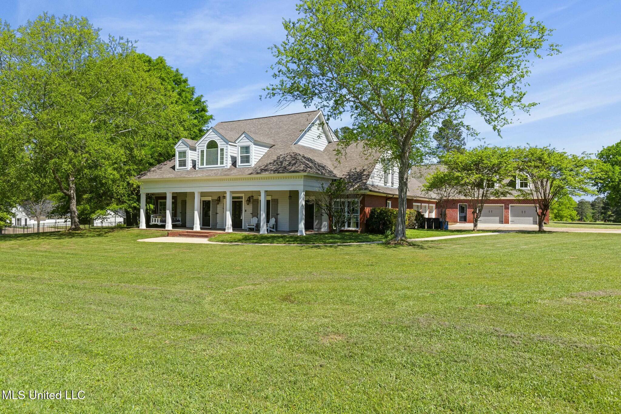 109 Plantation Drive Property Photo 3