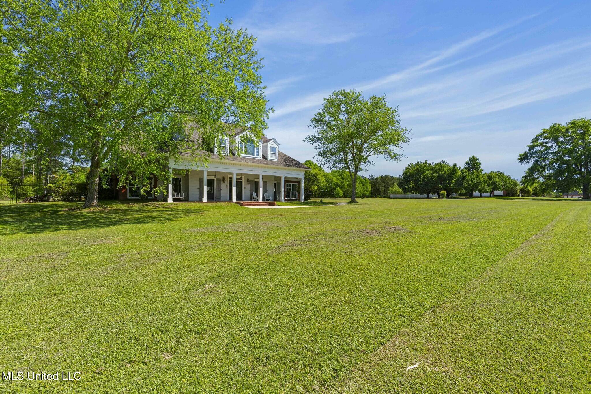 109 Plantation Drive Property Photo 8