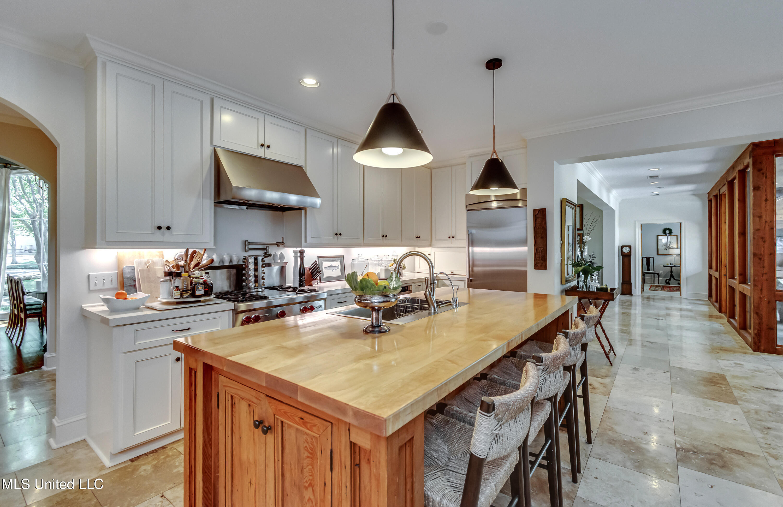 808 Hunter Bay Property Photo 5