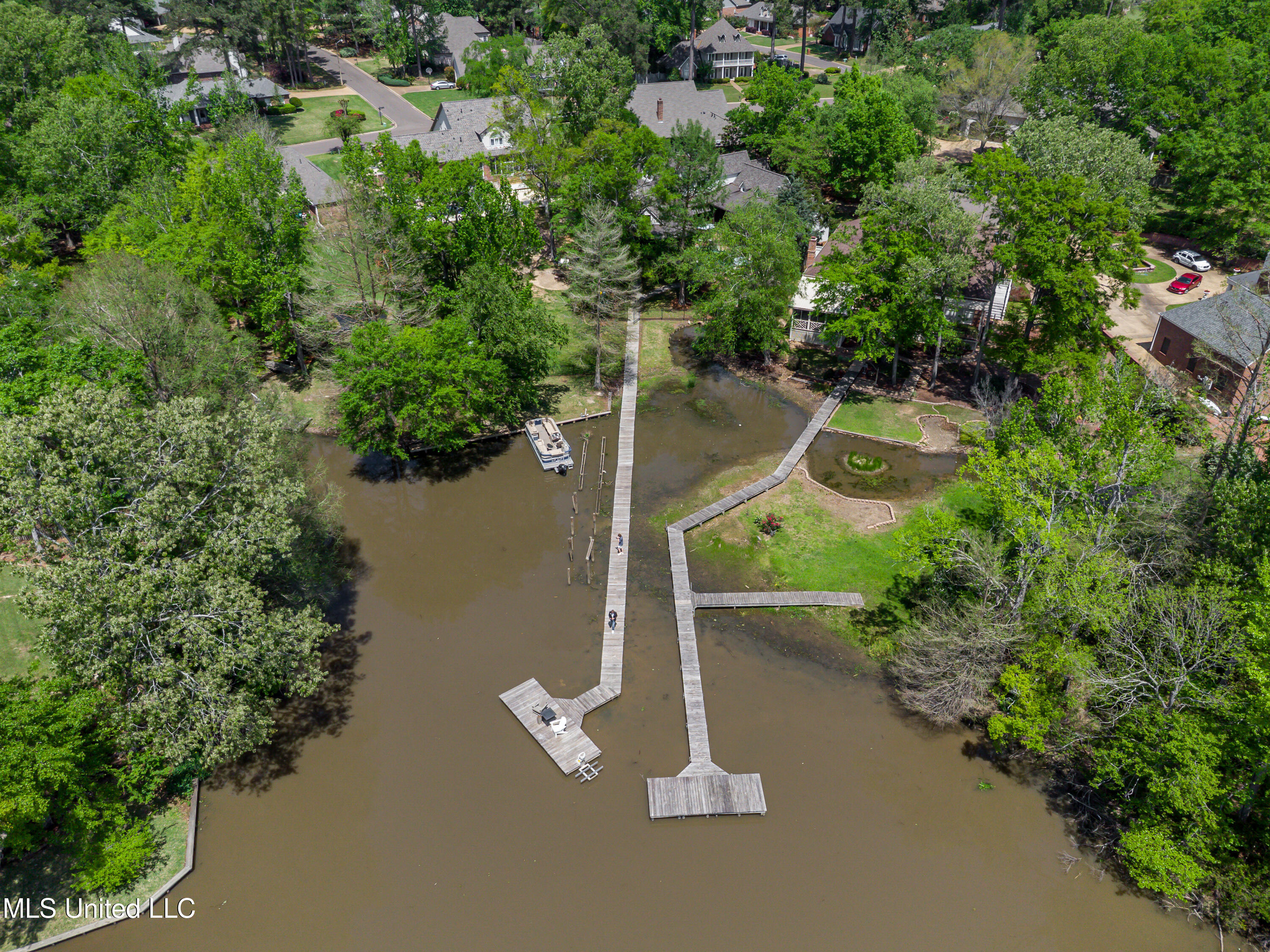 808 Hunter Bay Property Photo 10