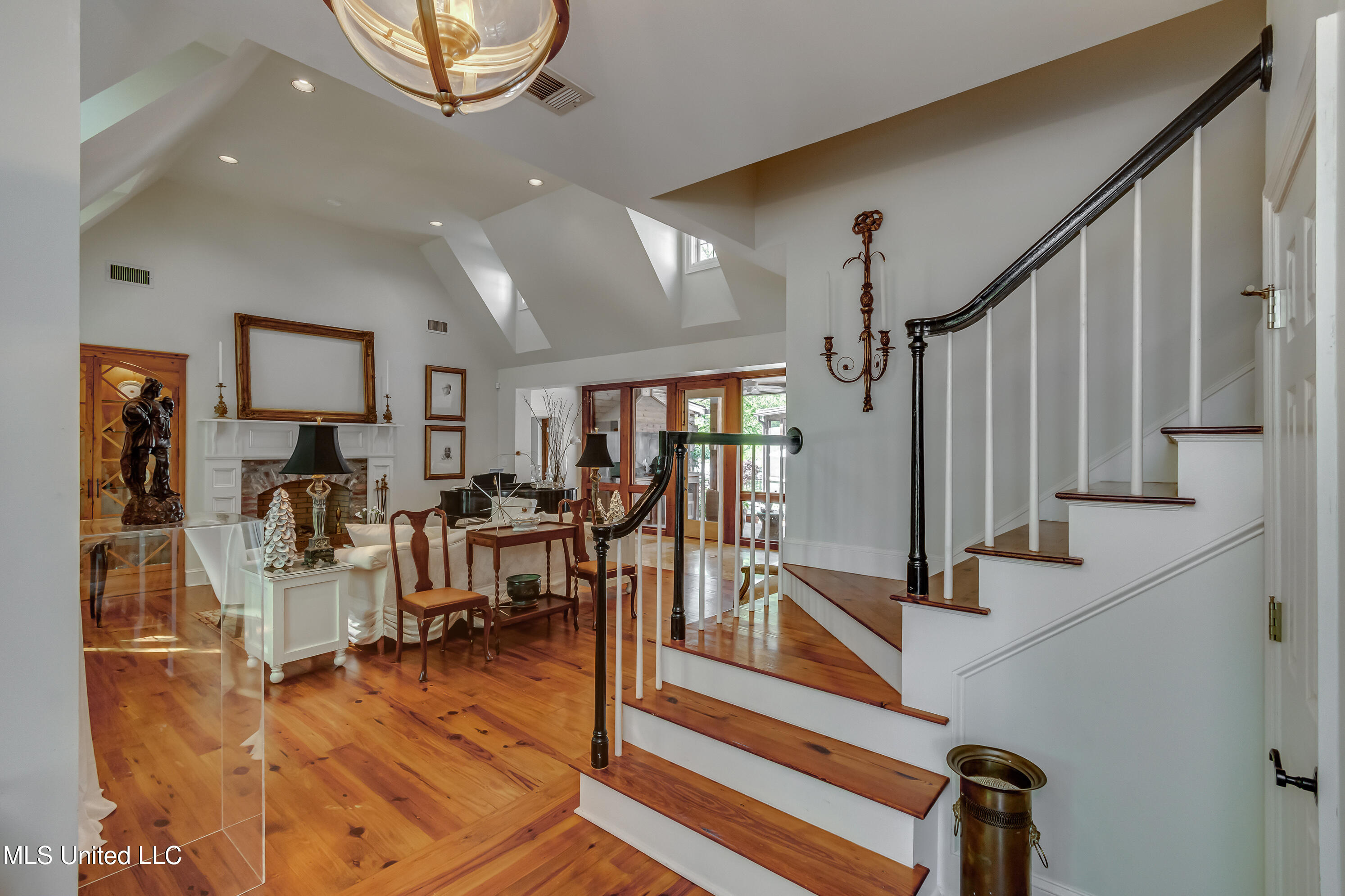 808 Hunter Bay Property Photo 17