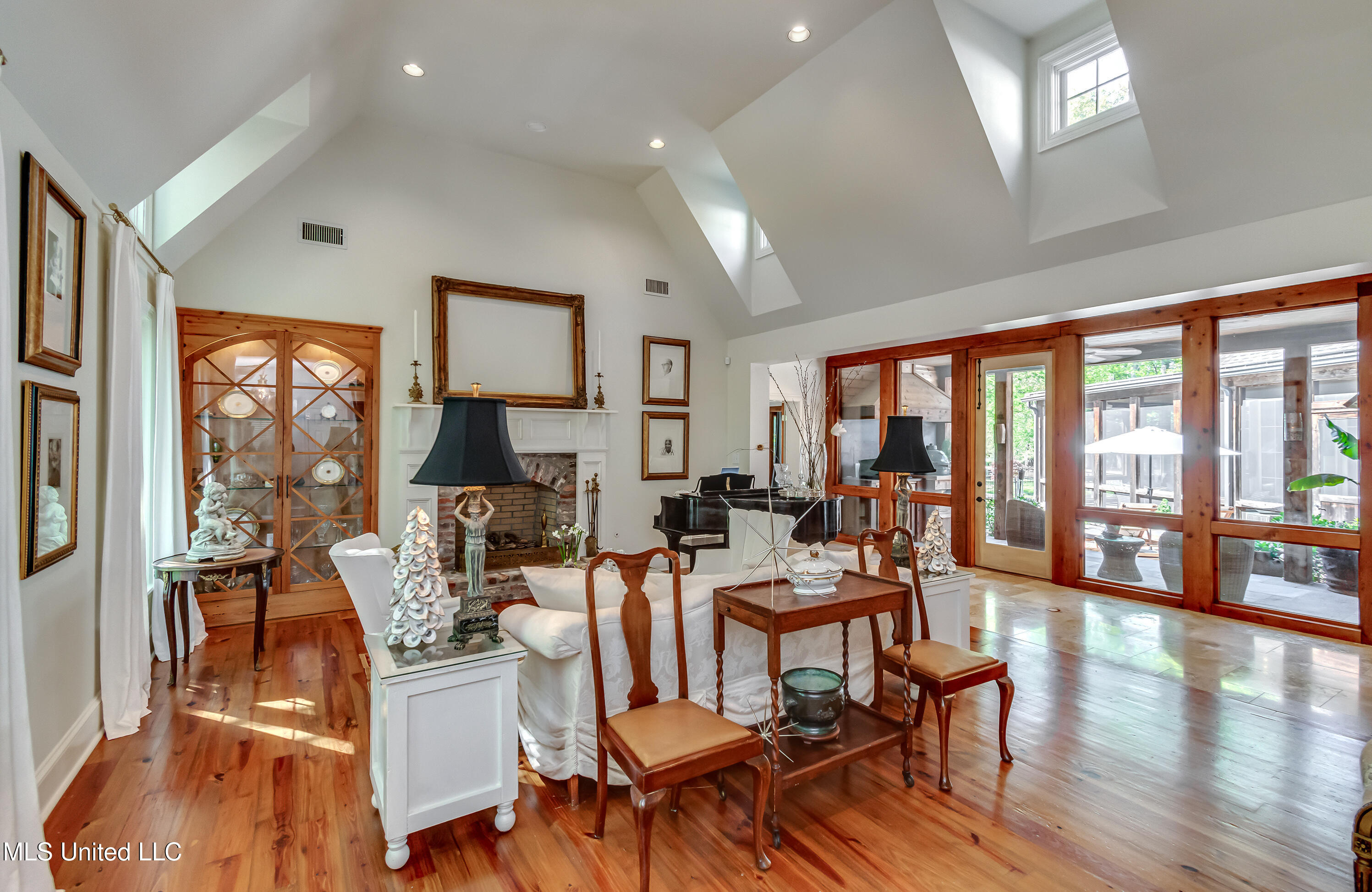 808 Hunter Bay Property Photo 23