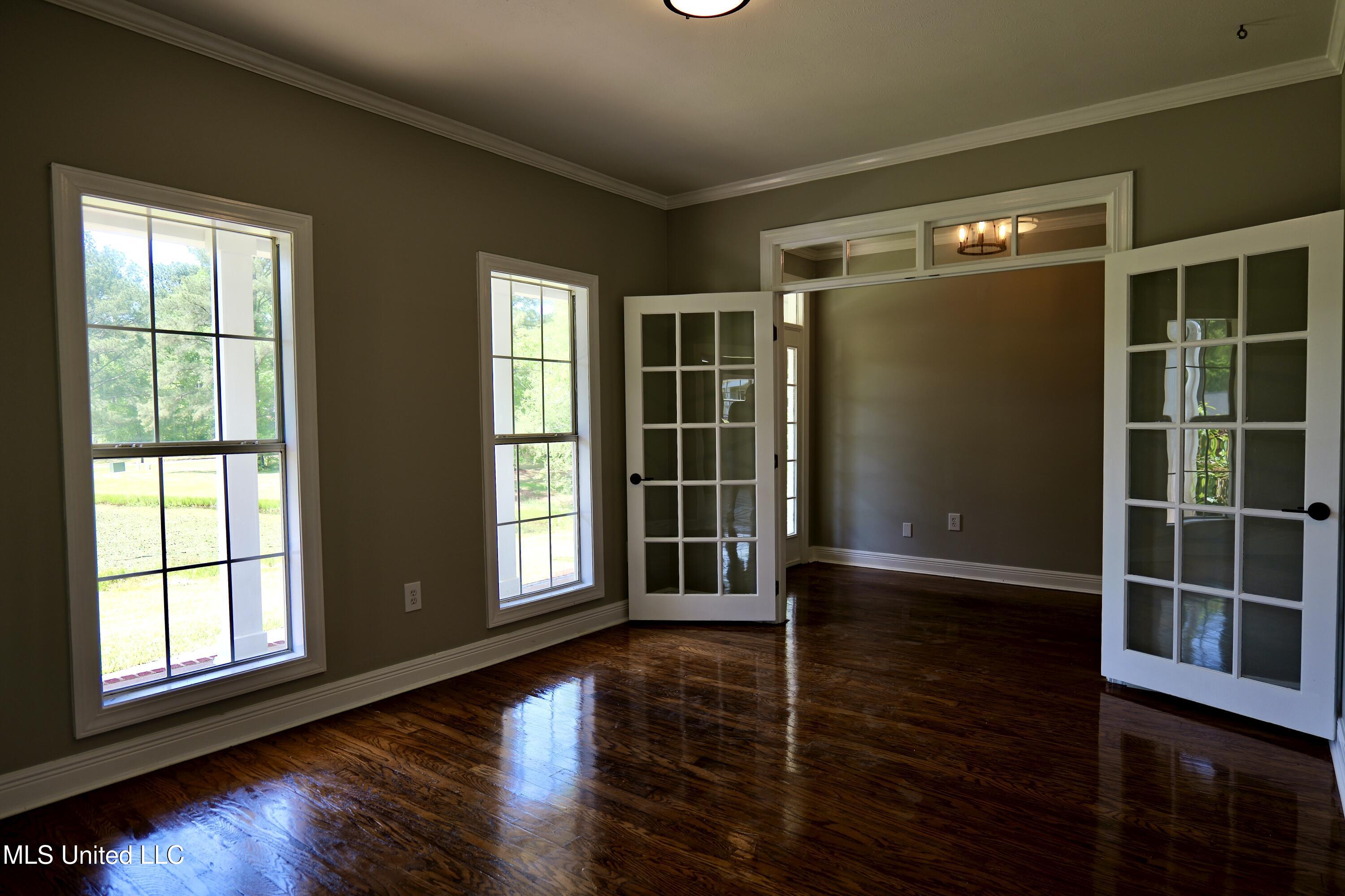 120 Timber Green Lane Property Photo 9