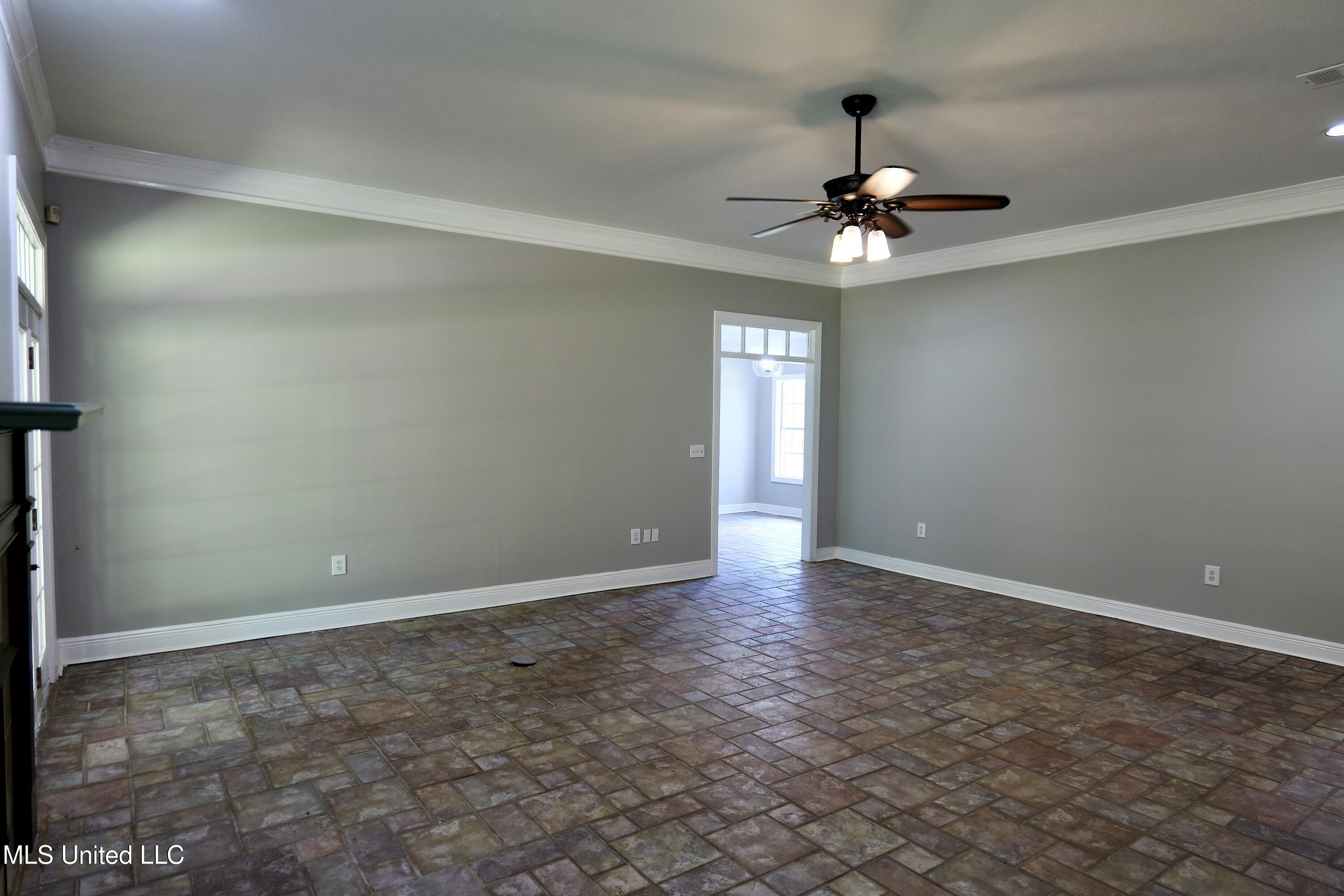120 Timber Green Lane Property Photo 12
