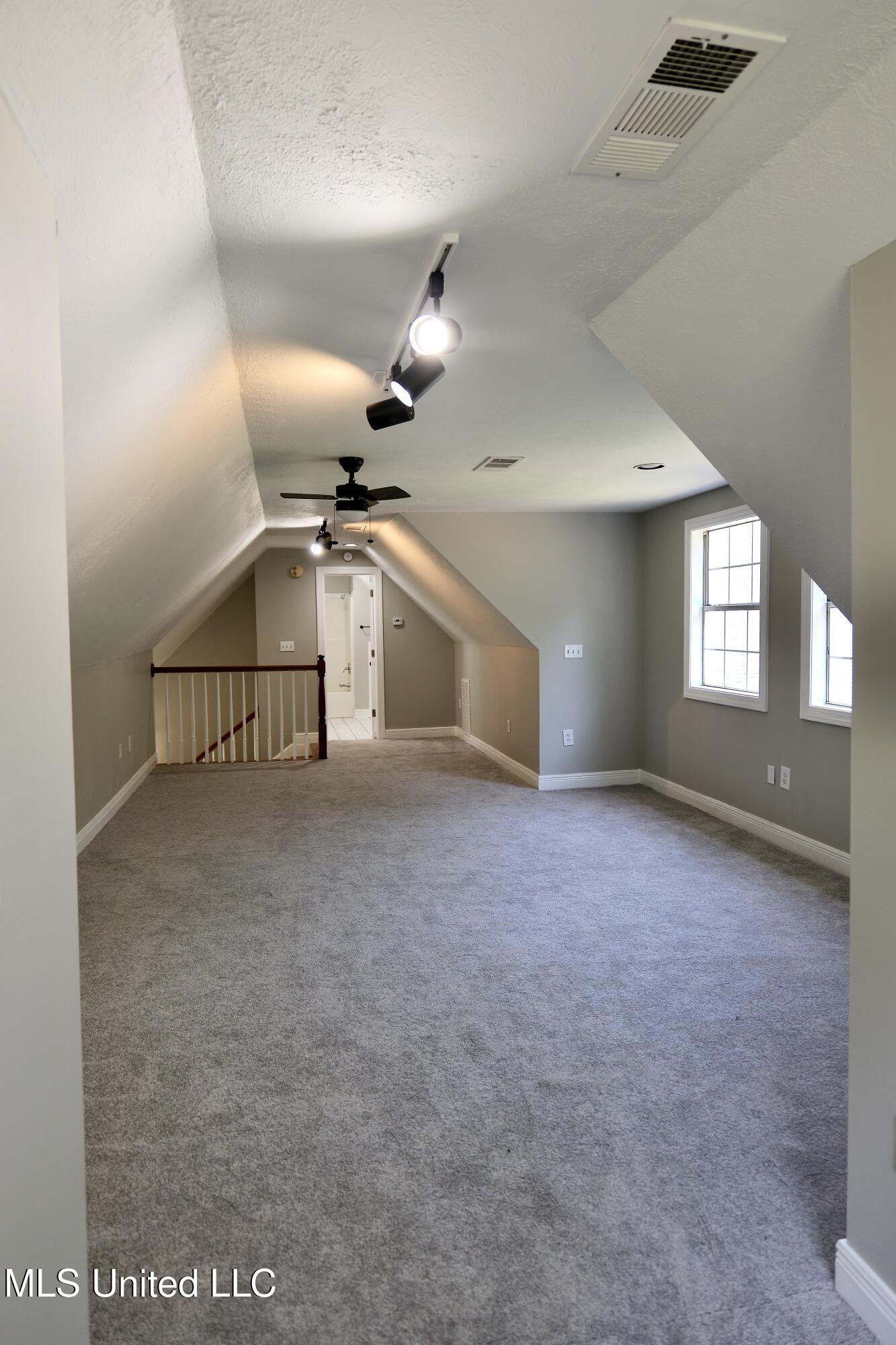 120 Timber Green Lane Property Photo 24