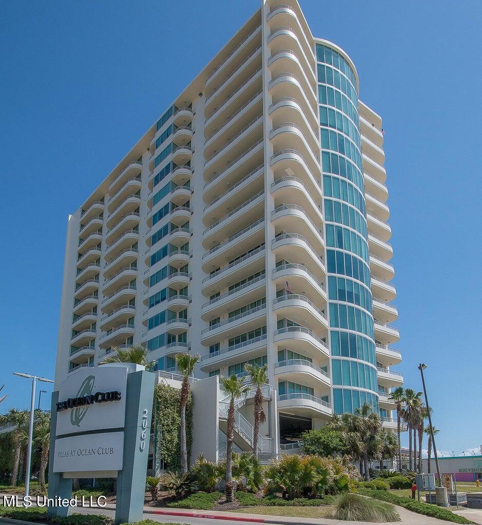 2060 Beach Boulevard Property Photo 1