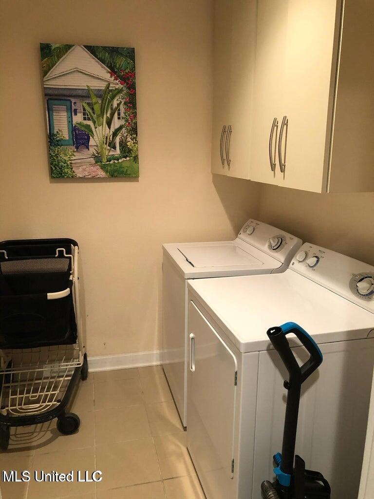2060 Beach Boulevard Property Photo 14