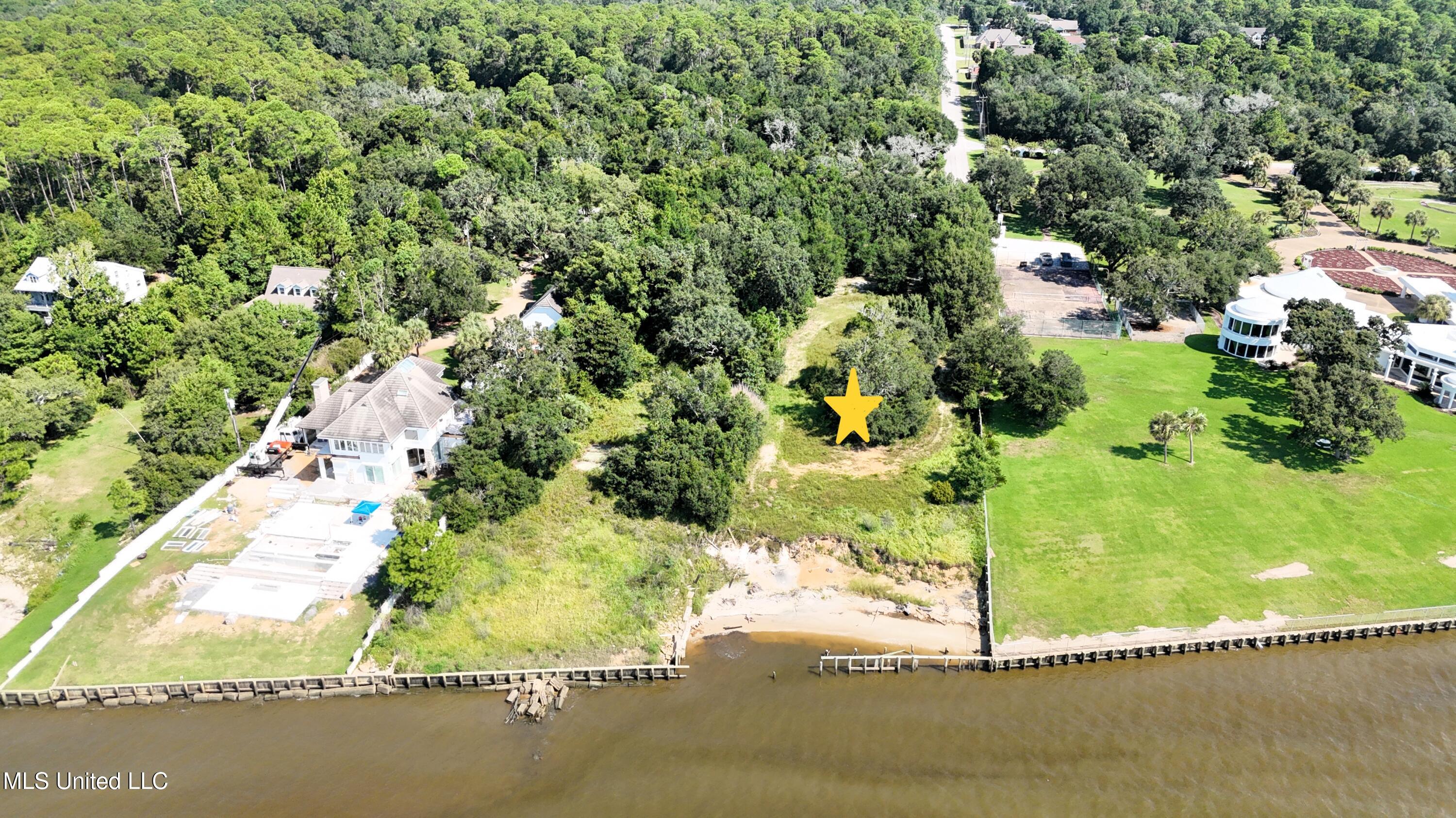 5701 Belle Fontaine Drive Property Photo 3