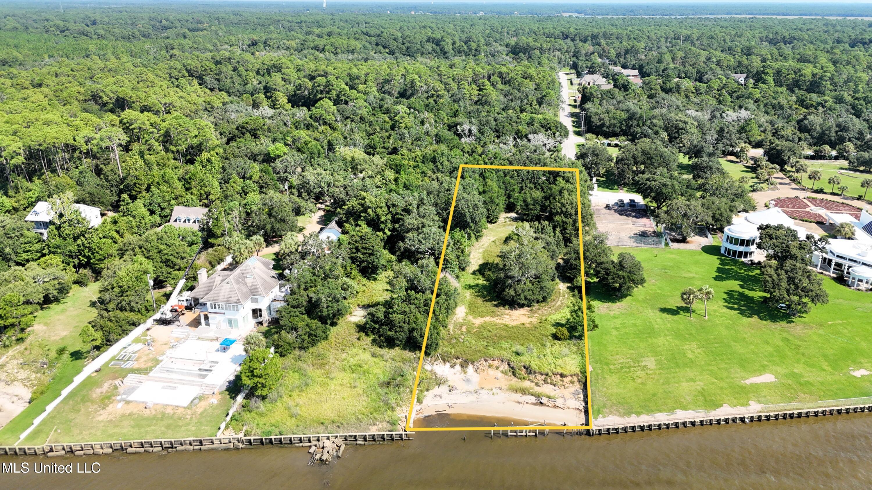 5701 Belle Fontaine Drive Property Photo 18