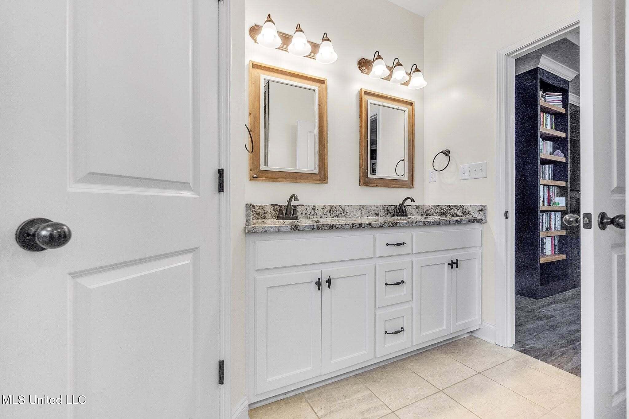 2094 W Watson Vw Property Photo 24