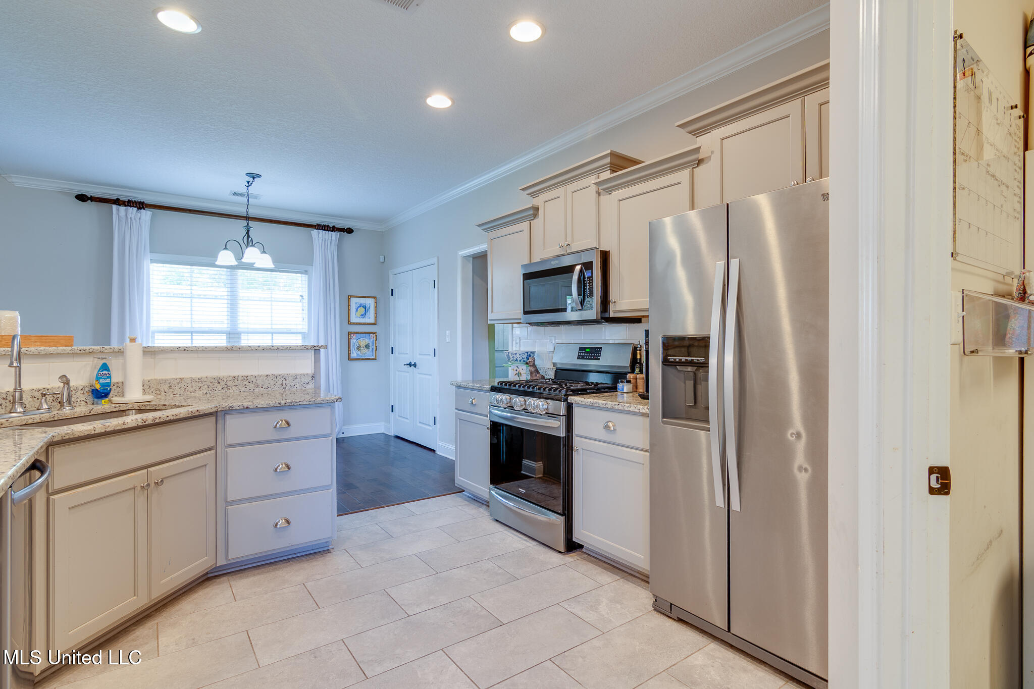 1757 Robertson Pl Drive Property Photo 10