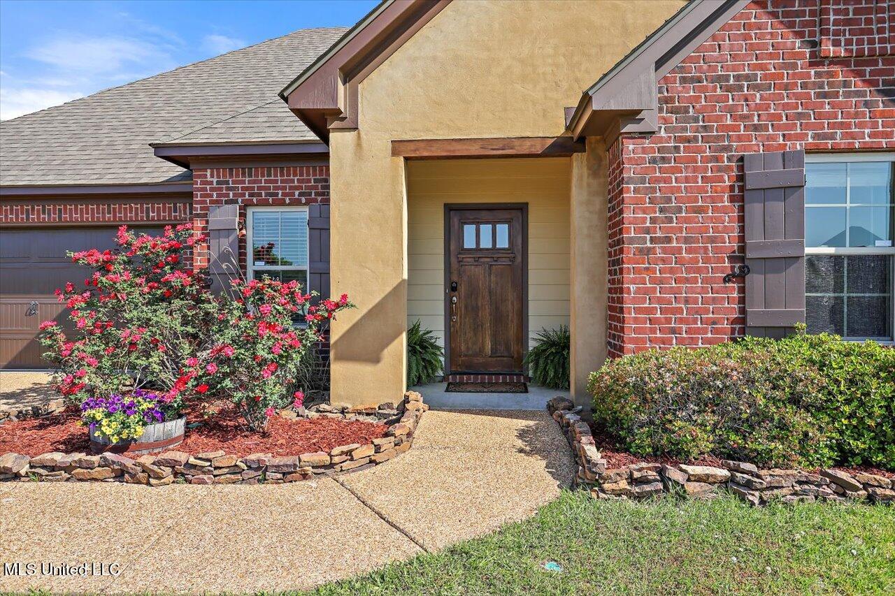1004 Abundance Place Property Photo 4