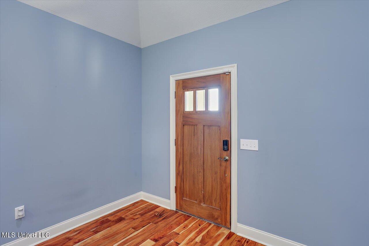 1004 Abundance Place Property Photo 5