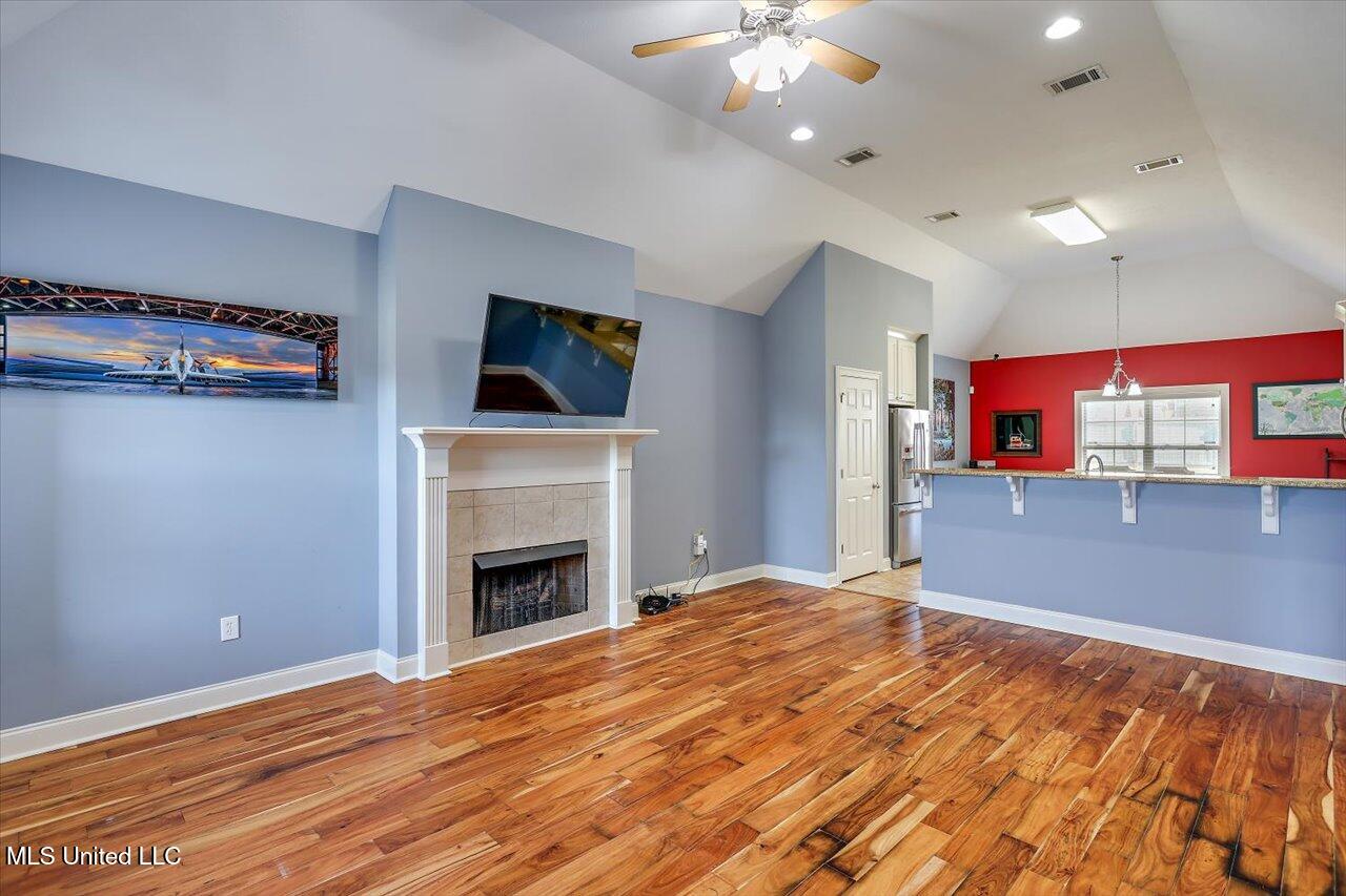 1004 Abundance Place Property Photo 6