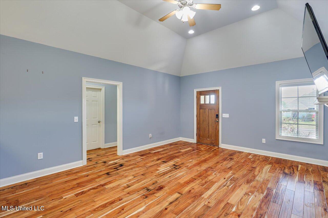 1004 Abundance Place Property Photo 8