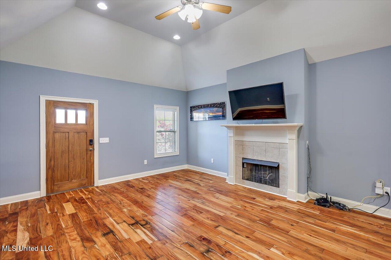 1004 Abundance Place Property Photo 9