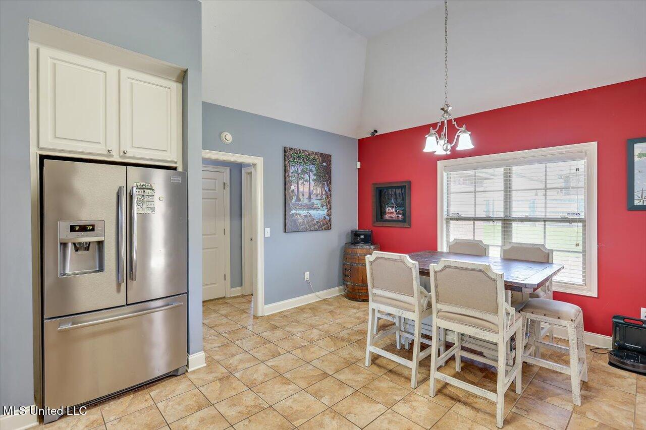 1004 Abundance Place Property Photo 12