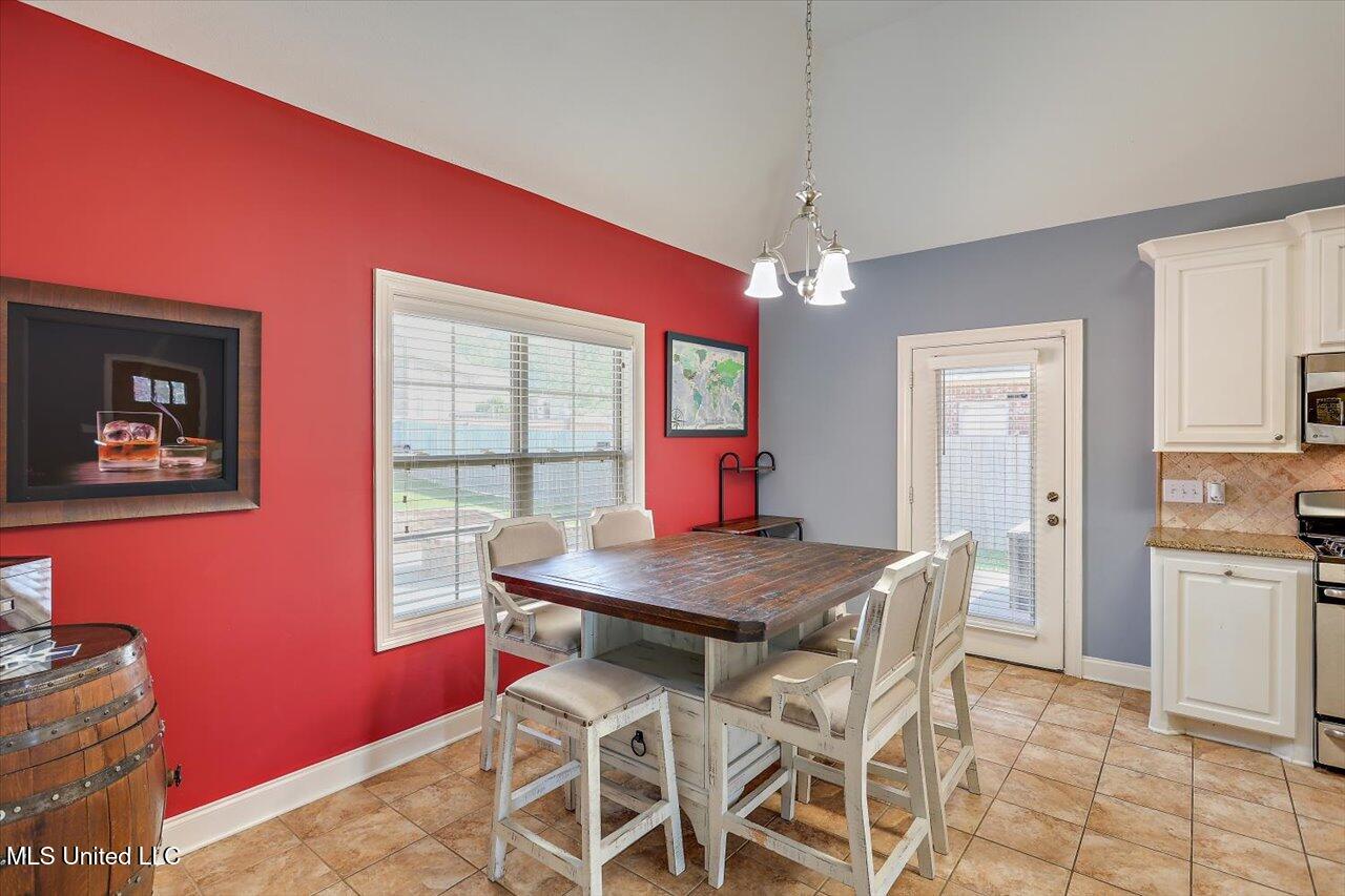 1004 Abundance Place Property Photo 15