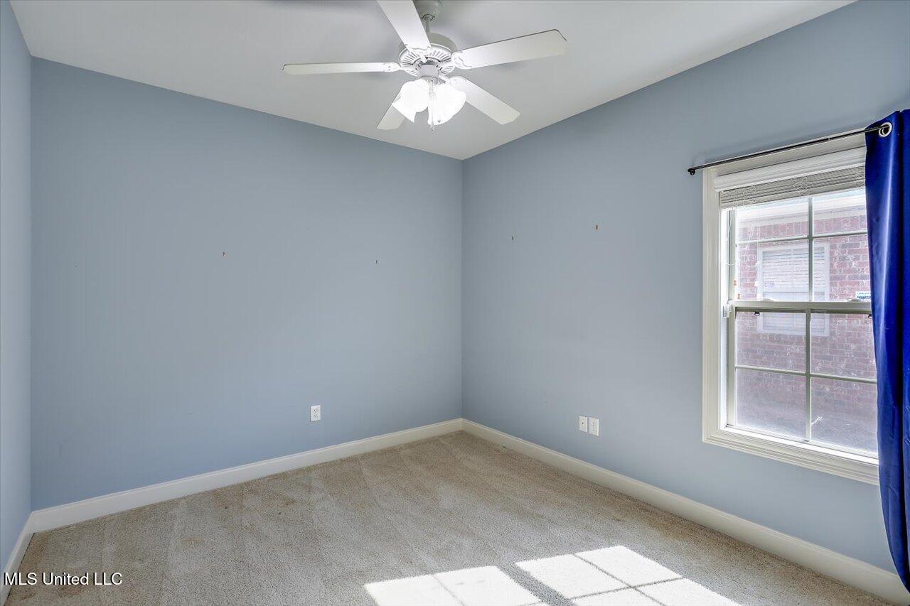 1004 Abundance Place Property Photo 26