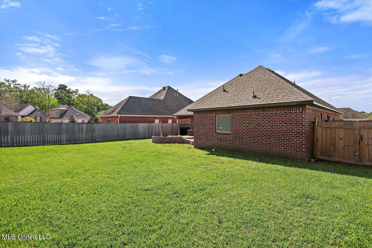 1004 Abundance Place Property Photo 31