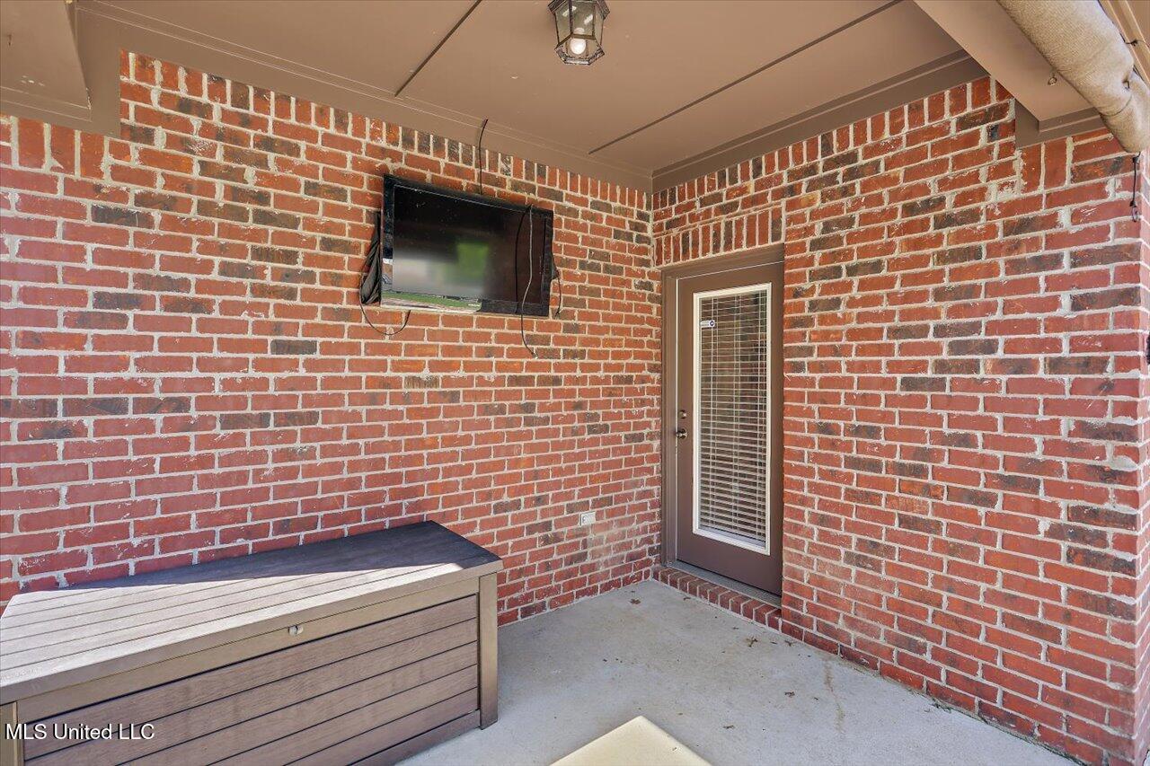 1004 Abundance Place Property Photo 32