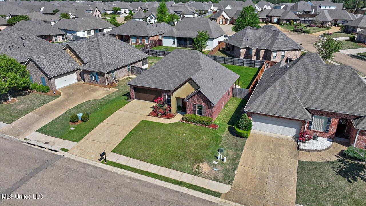1004 Abundance Place Property Photo 40