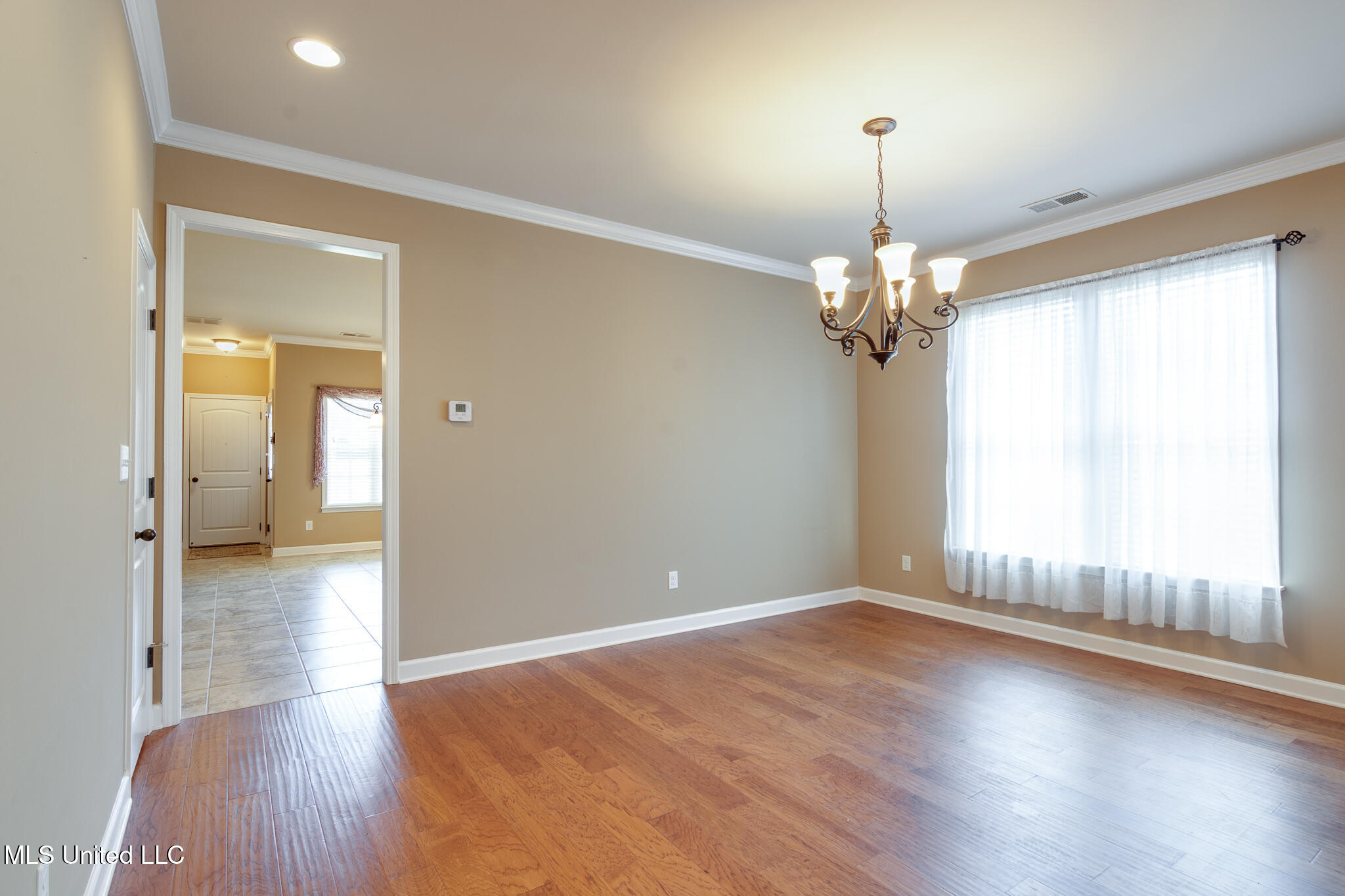 7294 Wind Drive Property Photo 7