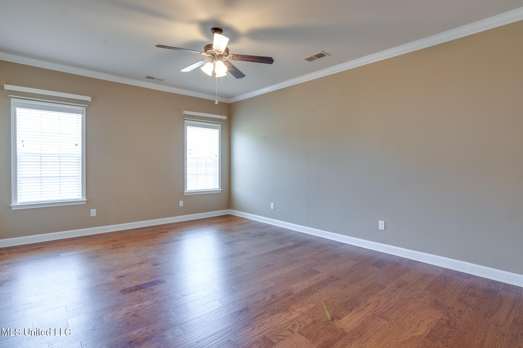 7294 Wind Drive Property Photo 14